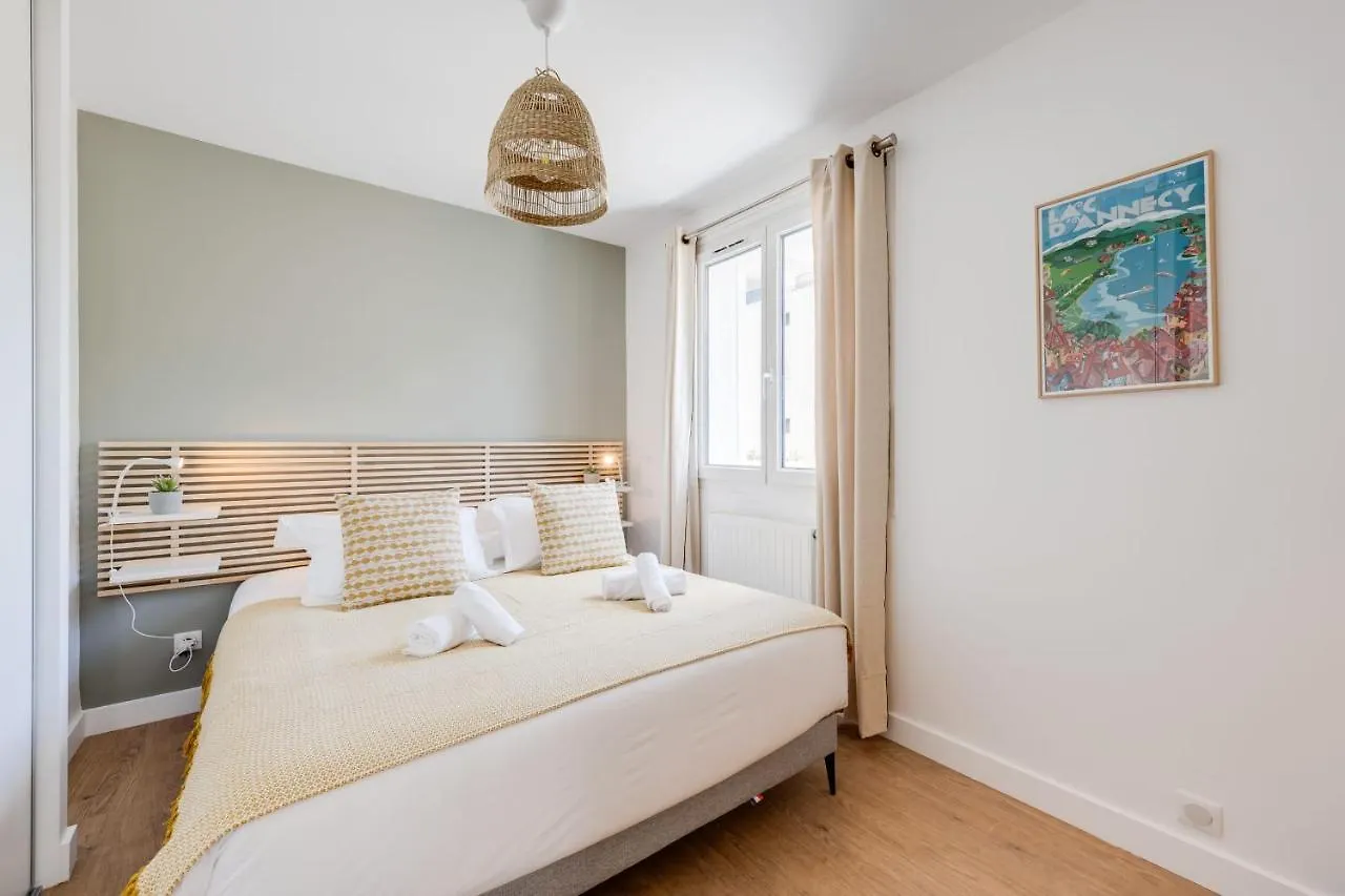 L'Annexe Du 43 - Beautiful T3 For 4 People With Balcony Apartment Annecy France