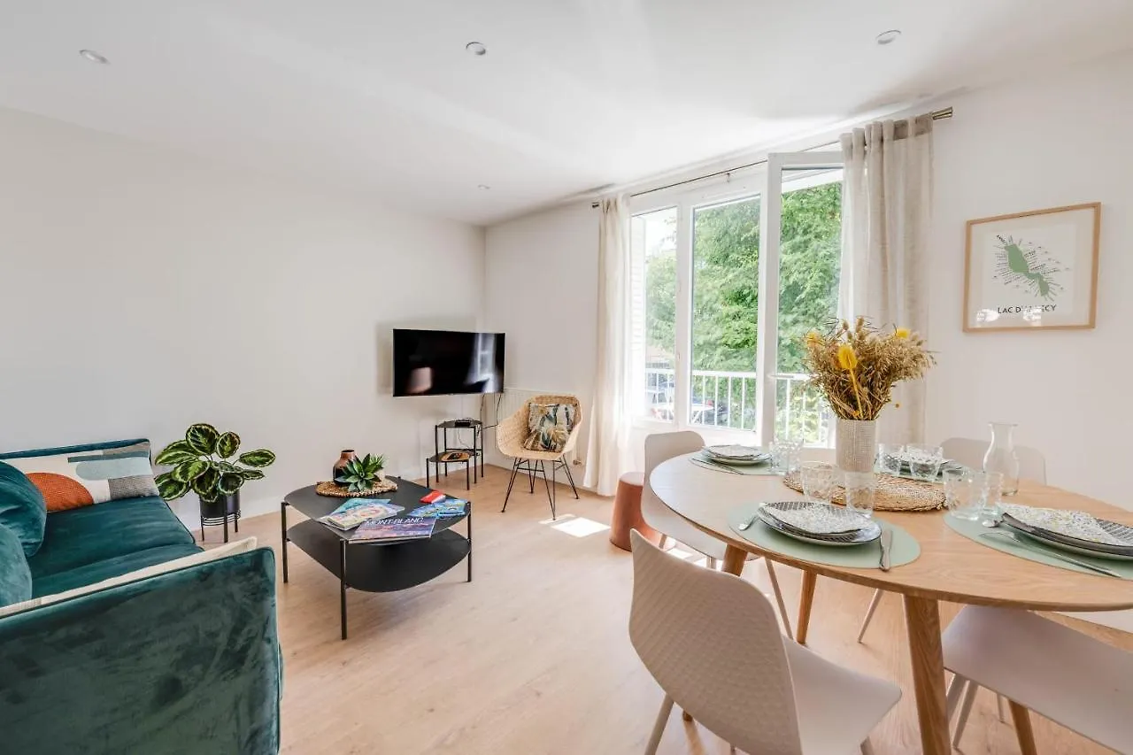L'Annexe Du 43 - Beautiful T3 For 4 People With Balcony Apartment Annecy France